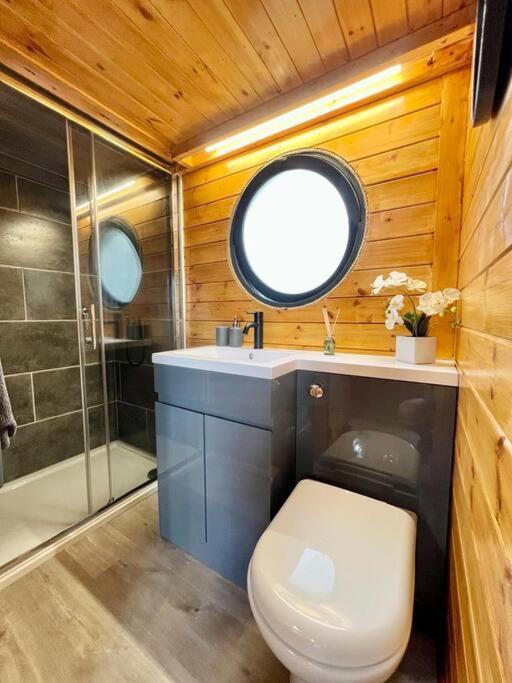 The Pines Treehouse At Treetops Hideouts Richmond  Zewnętrze zdjęcie