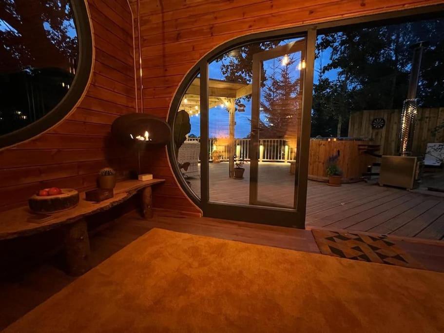 The Pines Treehouse At Treetops Hideouts Richmond  Zewnętrze zdjęcie